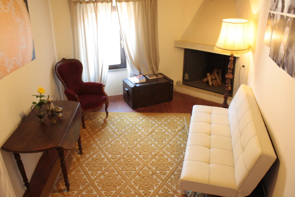 Il Lupo Rosso Bed and Breakfast Santu Lussurgiu Kamer foto